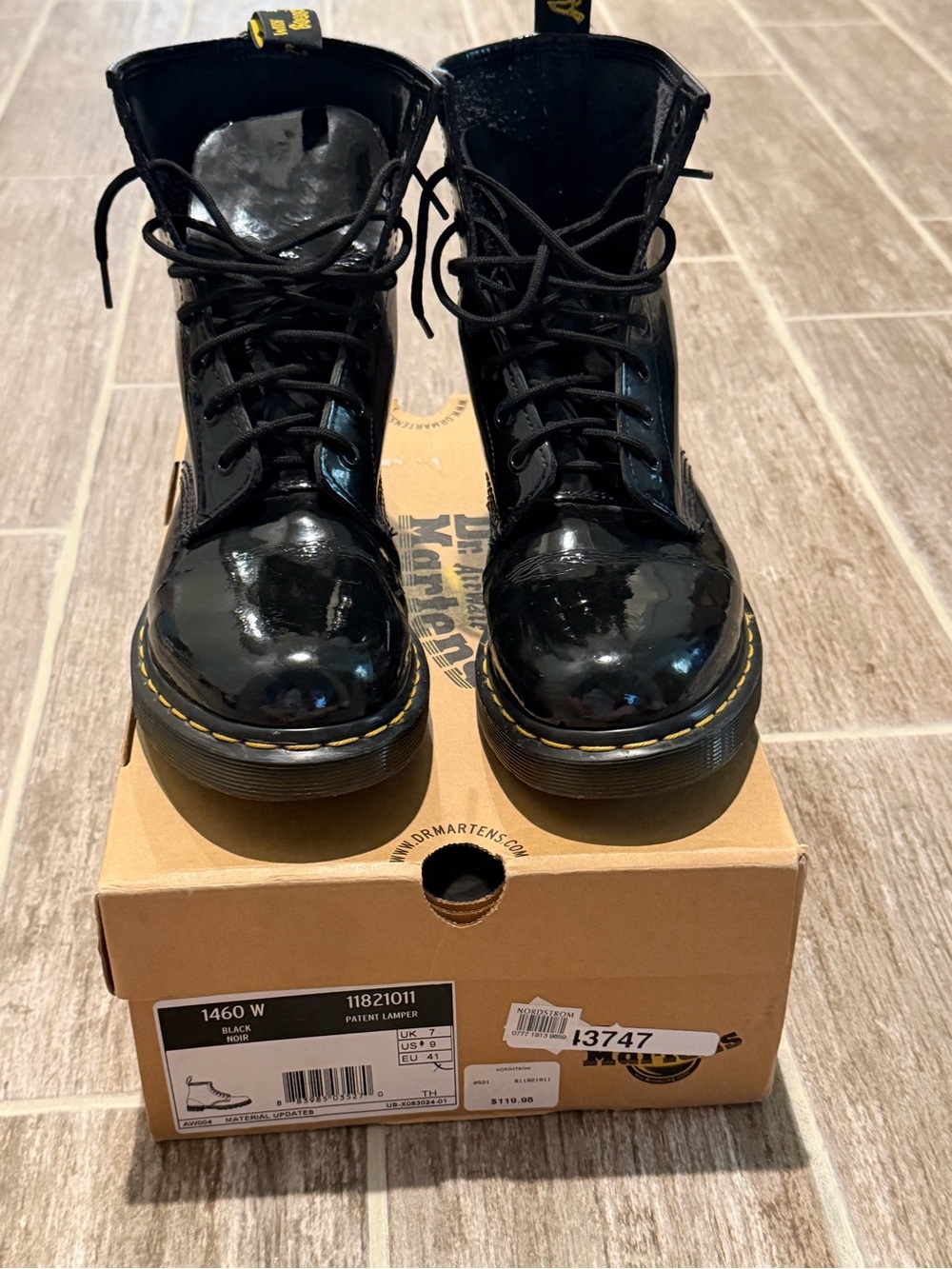Dr. Martens 1460 Boot black patent leather lace up unisex men women